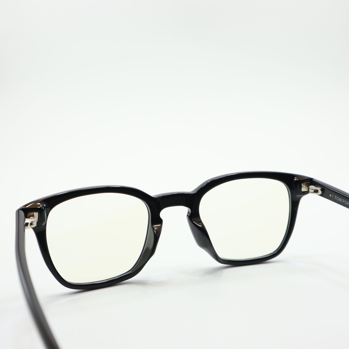 TOM FORD トムフォード TF5592-D-B 001 | メガネのクギミヤ