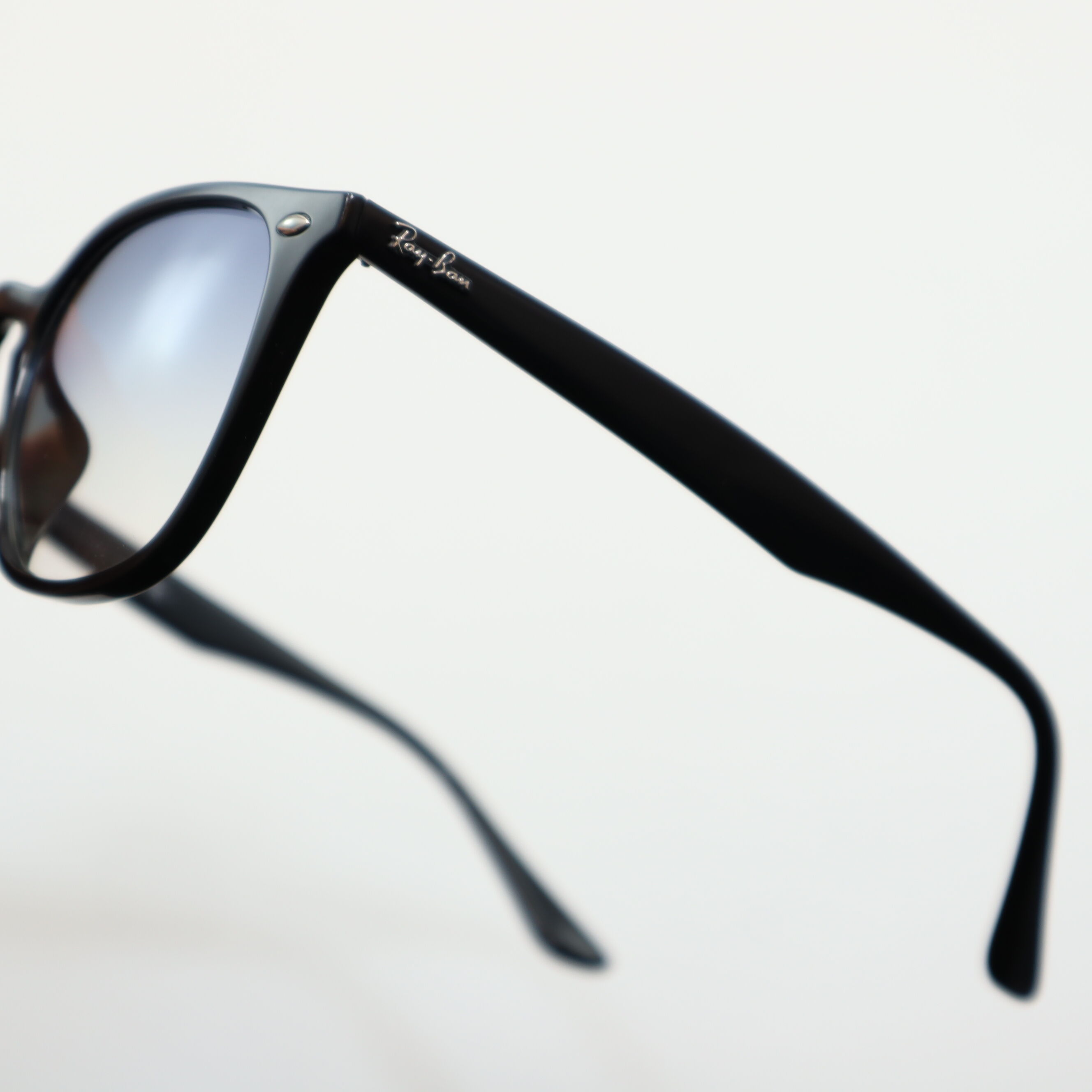Ray-Ban レイバン RB4258-F 601/19 ライトブルーグラデーション | メガ