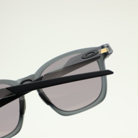 OAKLEY (オークリー) Shackle (シャックル) Matte grey smoke / Prizm grey *OO9507D-0452