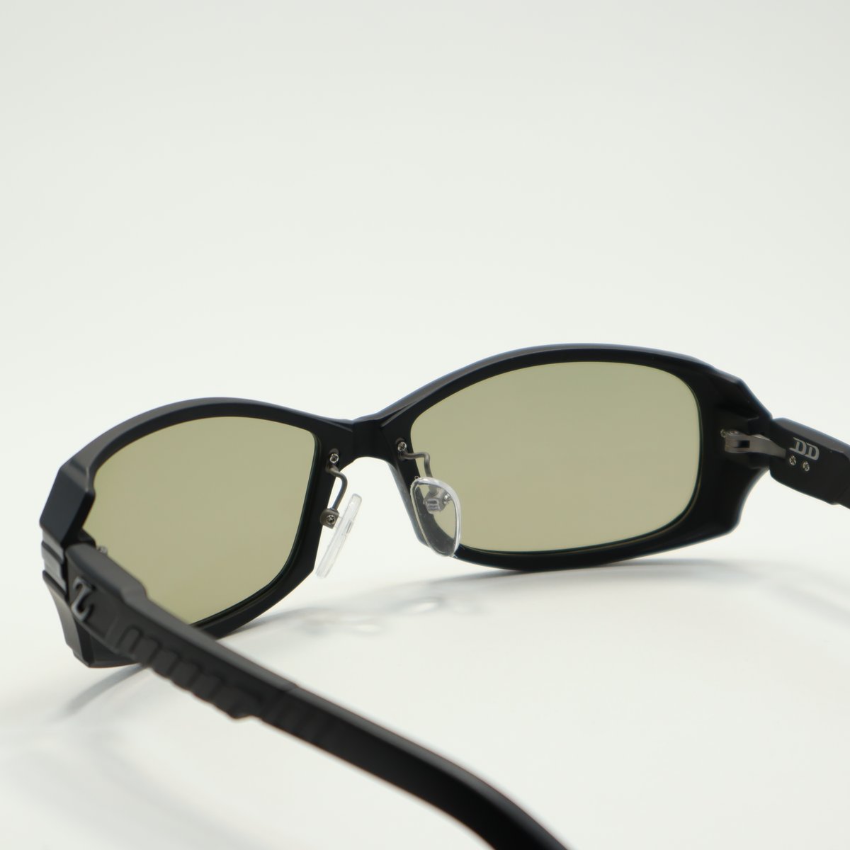 Zeque by ZEAL OPTICS (ゼクーバイジールオプティクス) DD Zeque by ZEAL OPTICS (ゼクーバイジールオプティクス) DD