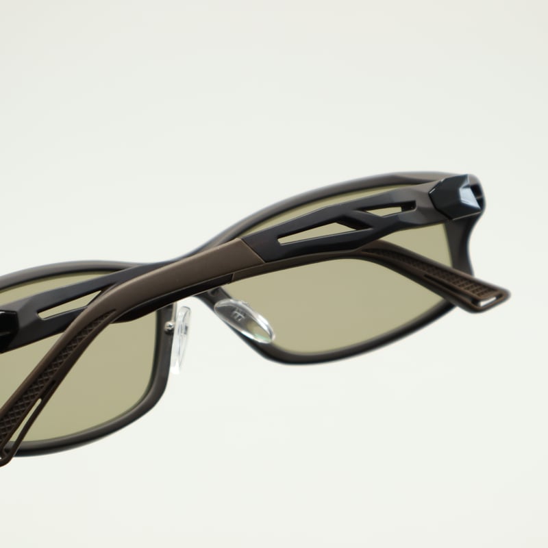 Zeque by ZEAL OPTICS (ゼクーバイジールオプティクス) STELTH (ス