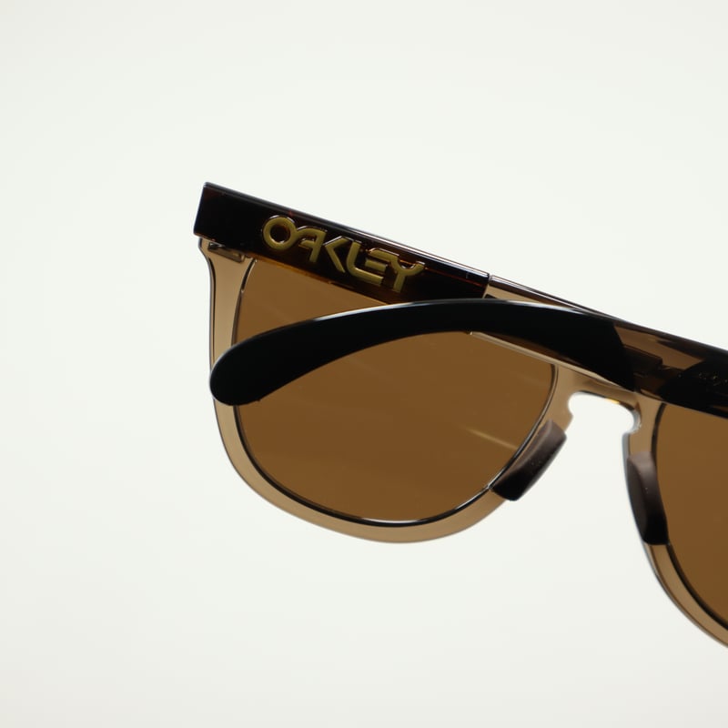 OAKLEY オークリー FROGSKINS RANGE フロッグスキンレンジ Brown OAKLEY オークリー FROGSKINS RANGE フロッグスキンレンジ Brown