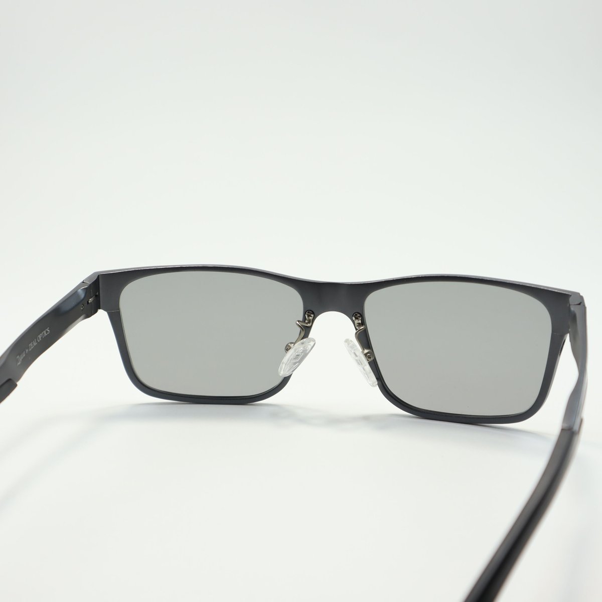 Zeque by ZEAL OPTICS (ゼクーバイジールオプティクス) DECK Zeque by ZEAL OPTICS (ゼクーバイジールオプティクス) DECK