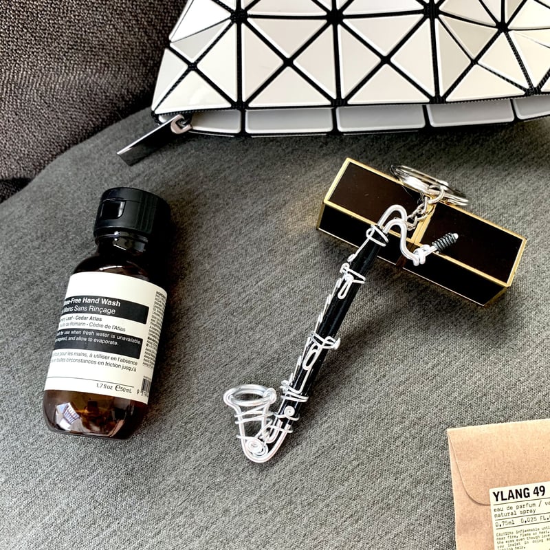 楽器ワイヤーキーホルダー - バスクラリネット｜音楽雑貨 | Some