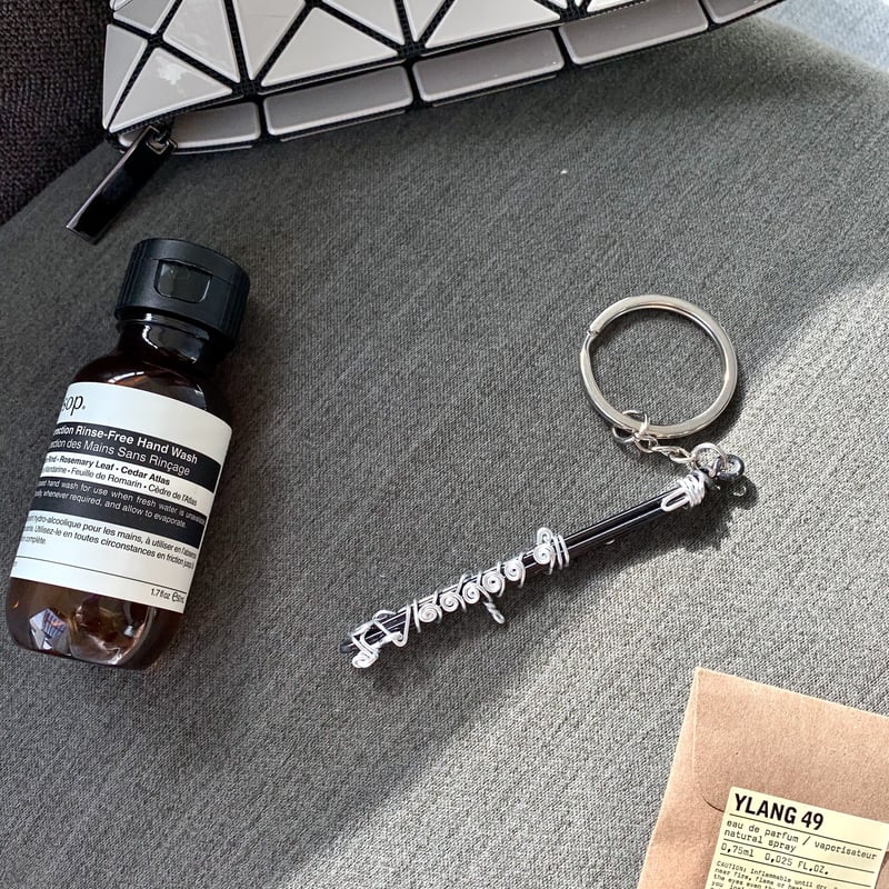 楽器ワイヤーキーホルダー - ピッコロ｜音楽雑貨 | Some Music Design