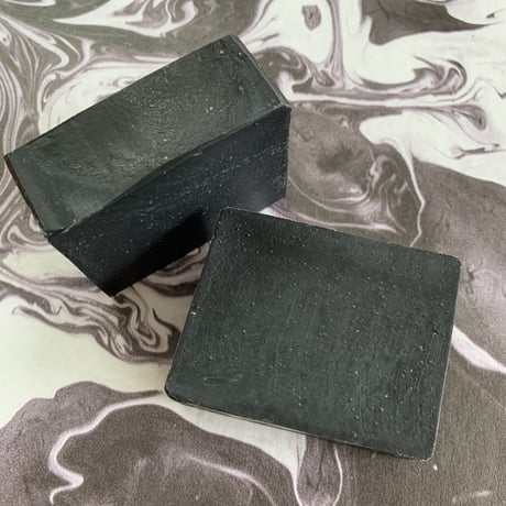手作り竹炭セサミ石鹸〜him soap〜