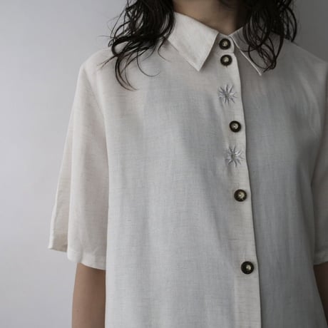 ladies' Tyrolean embroidery blouse