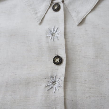 ladies' Tyrolean embroidery blouse