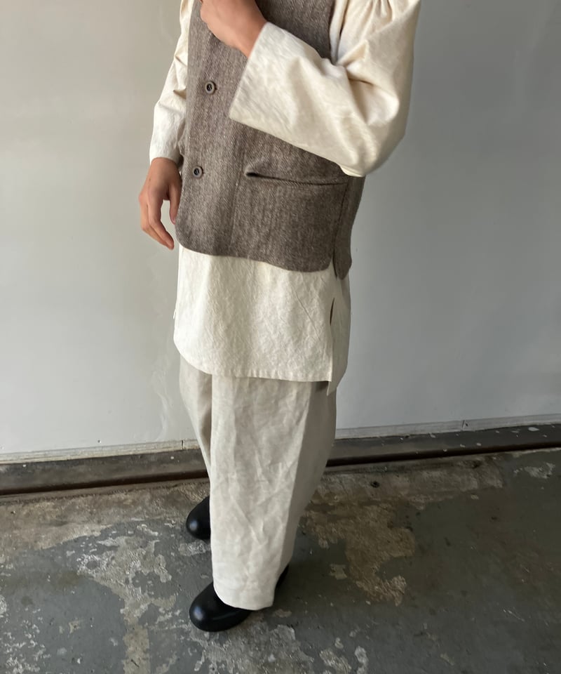 WOOL LINEN SINGLE VEST 一葉自然農園の野良着 | usual web