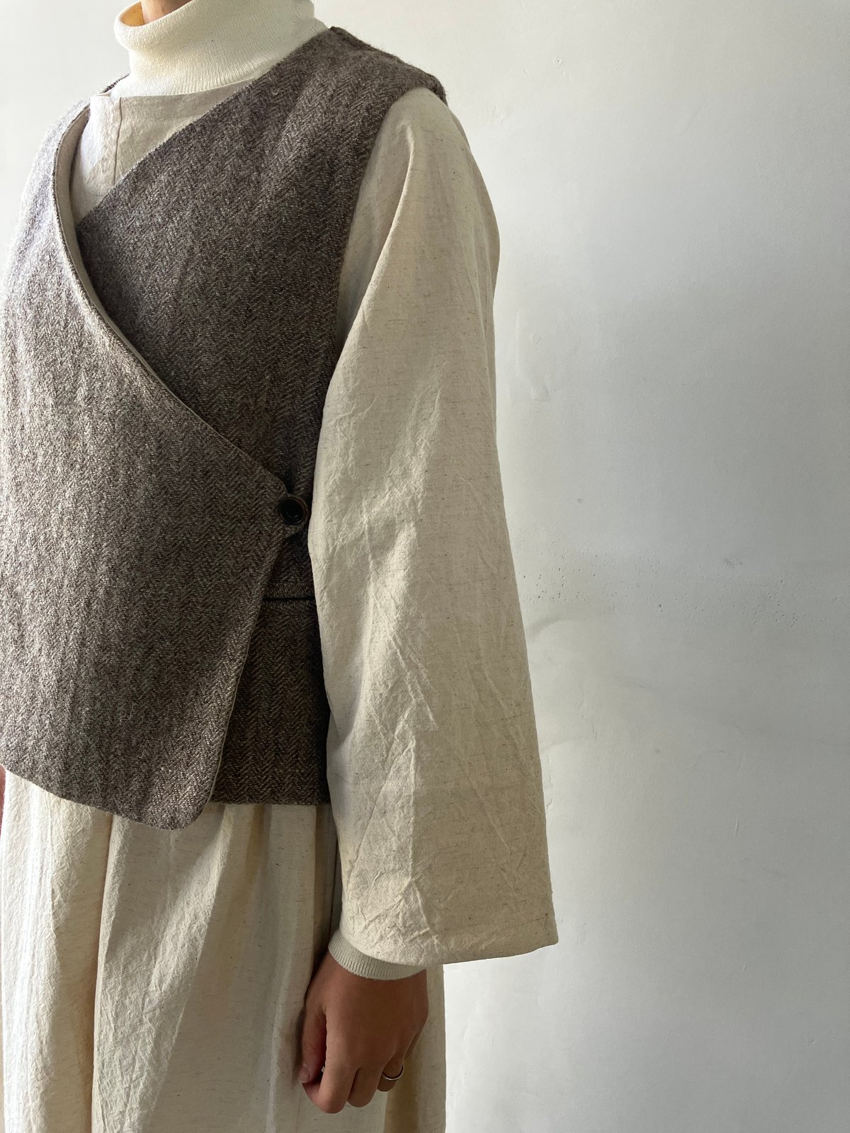 【marche de soeur】 coya. フード付きリネンベスト marche de soeur】 coya. フード付きリネンベスト