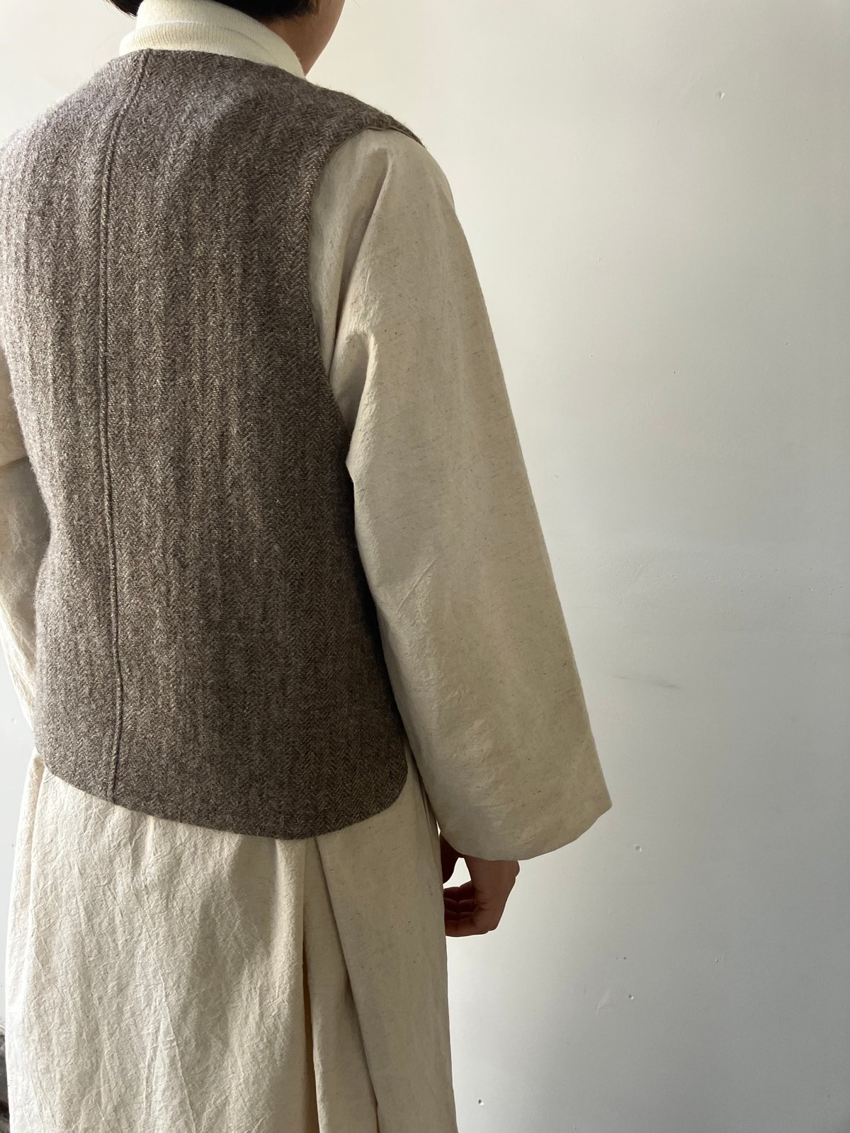 【くーたん♡(◍•ᴗ•◍)断捨離中】wool rever vest WOOL LINEN CACHE-COEUR VEST 一葉自然農園の野良着 | usua