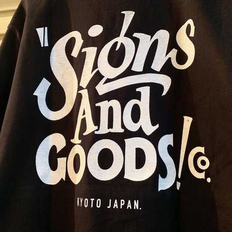 SIGNS & GOODS! Co. LETTER LOGO LONG SLEEVE Tee. / Black.