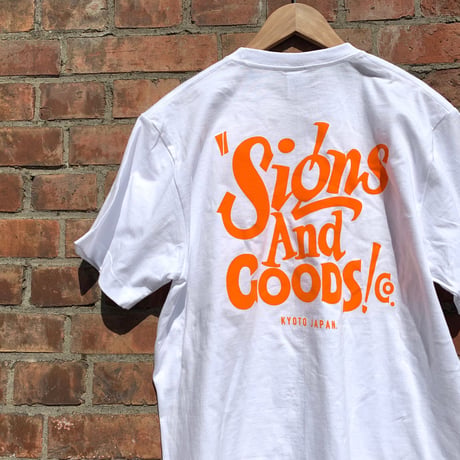 SIGNS & GOODS! Co. LETTER LOGO Tee.