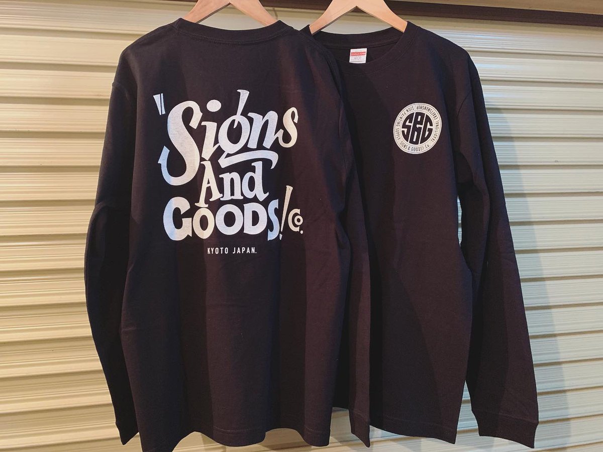 SIGNS & GOODS! Co. LETTER LOGO LONG SLEEVE Tee.