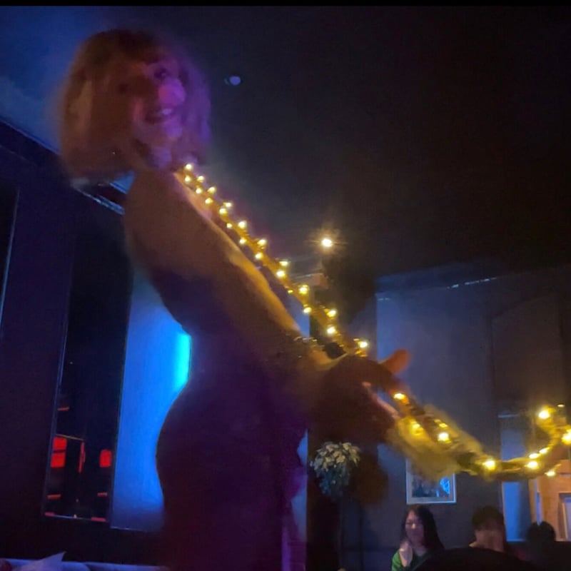 2点ベリーダンス、ジャズダンス、ヒップホップ、タップダンス、ショーダンスに使える LEDアサヤ ベリーダンス、ジャズダンス、ヒップホップ、タップダンス