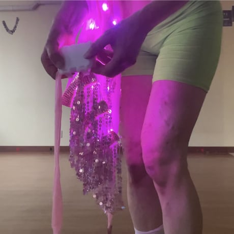 ベリーダンスウエストチェーン 4 層グロー女性のスパンコールタッセルヒップスカートスカーフナイトクラブパフォーマンス LED ウエストスカーフクラブハロウィンパーティーディスコ