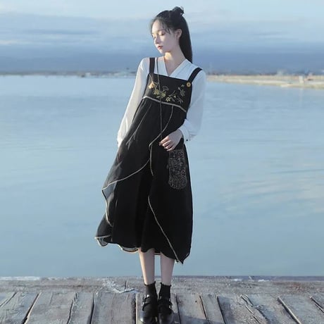 可愛い服刺繍中国風2点セット 790