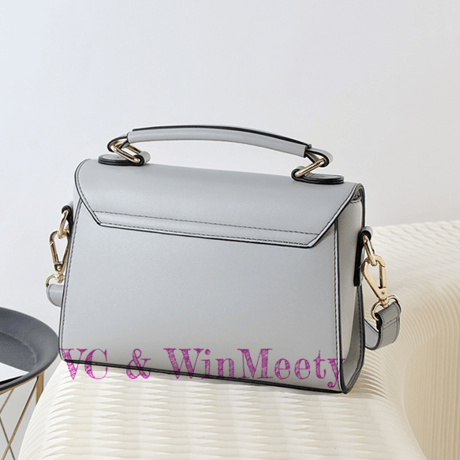 Bags レザーショルダーバッグ 170