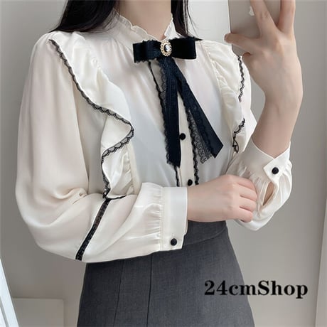 24cmShop リボンブローチ付きフリルブラウス 1249