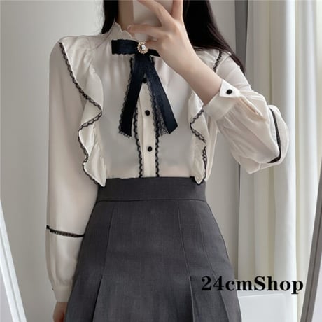24cmShop リボンブローチ付きフリルブラウス 1249