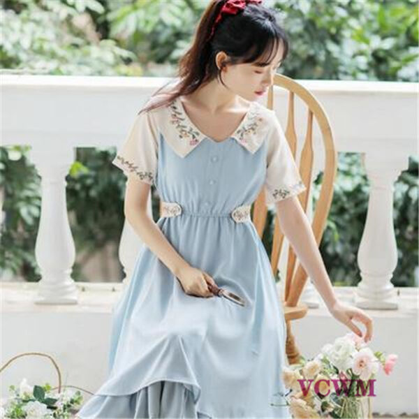 ♡新品未使用♡simonetta♡ワンピース　14A alotta（アロッタ）の「線画タッチ花柄ギャザー切替ワンピース