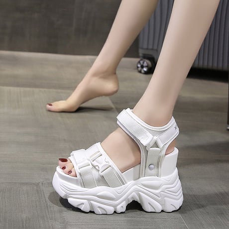 24cmShopカジュアルでスタイリッシュなサンダルsh107