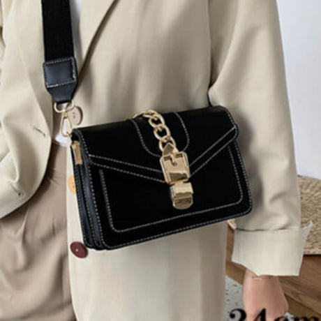 Bags レザーショルダーバッグ 421
