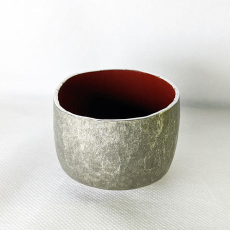 石彫酒杯、石の杯、石を漆で仕上げた酒杯 152 石川充宏／『冷酒杯』B鍛金作品 | LIGHTING OBJET