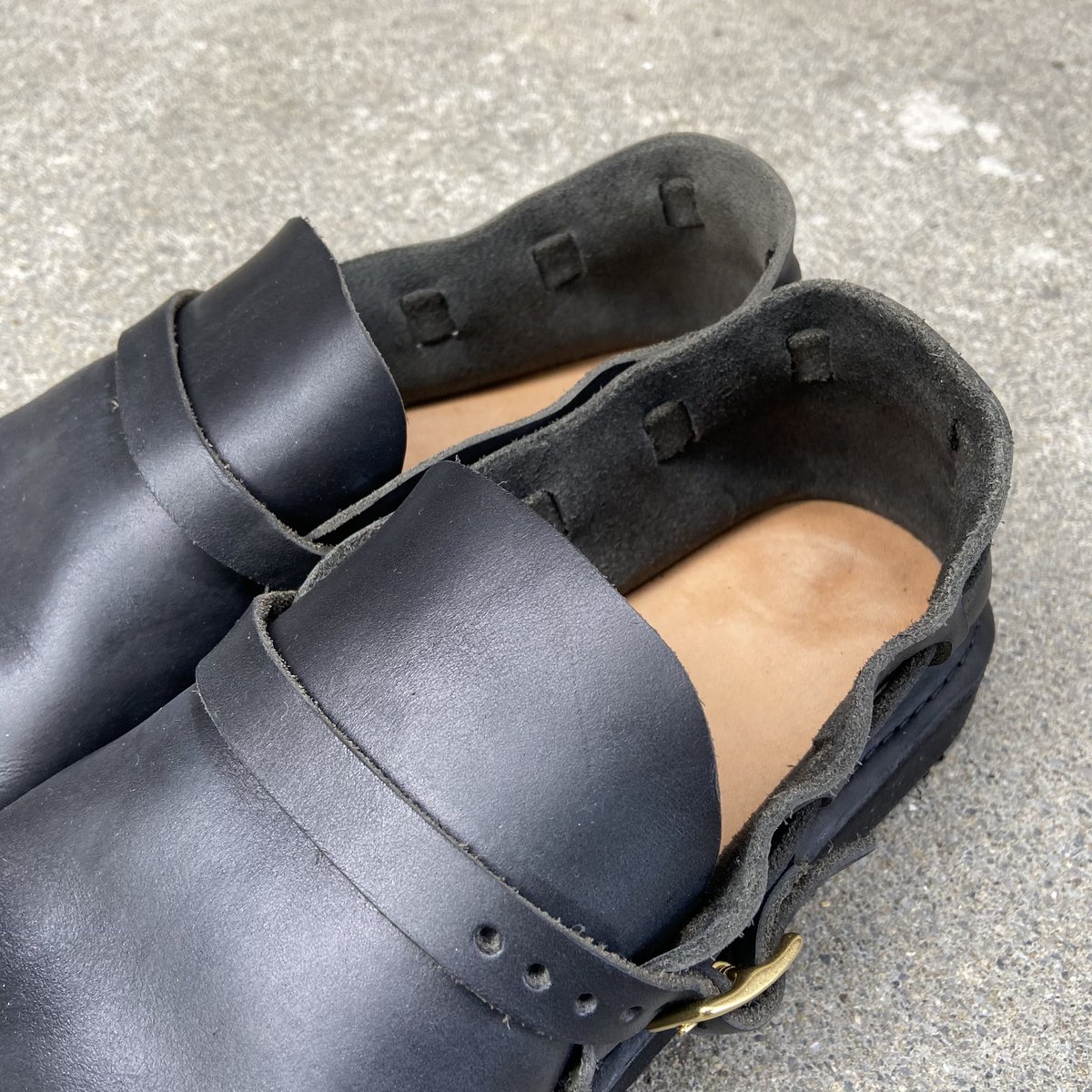 〈Fernand Footwear〉Middle English