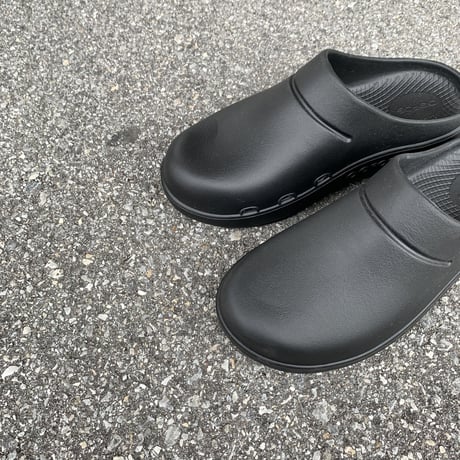 OOcloog (Black) / OOFOS
