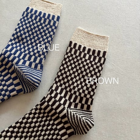 CHECKERBOARD PATTERN SOCKS R1621 / ROTOTO ロトト