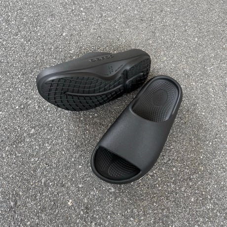 OOahh PLUS (Black) / OOFOS ウーフォス