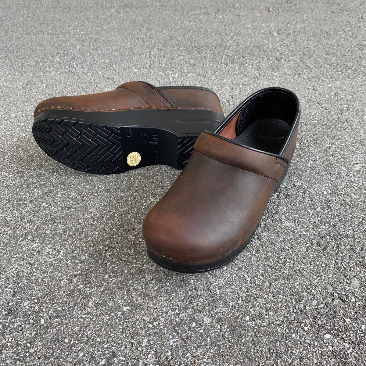 Professional( Antique Brown Oiled) / dansko | e