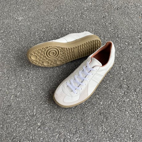 GERMAN MILITARY TRAINER (WHITE ) 1700L / REPRODUCTION OF FOUND
