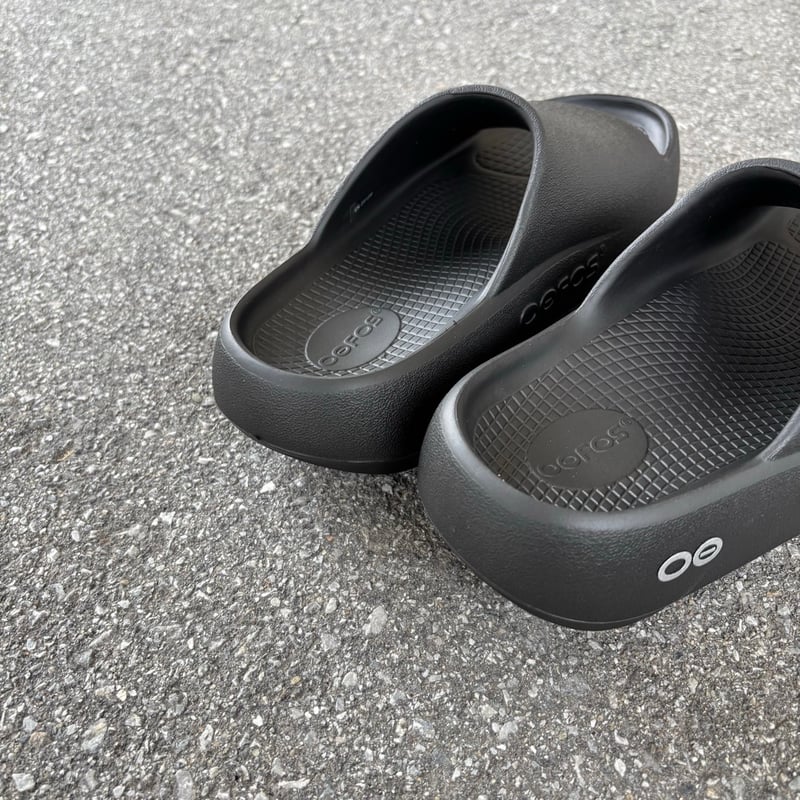 OOahh PLUS (Black) / OOFOS ウーフォス | e-shop/E-SHOP