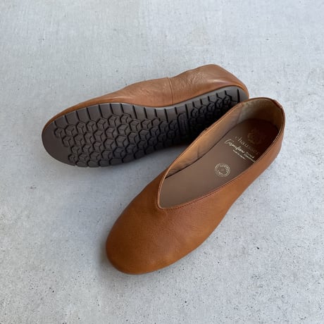 Vカットフラットパンプス CT-01(BR) / chausser  Turnshoe