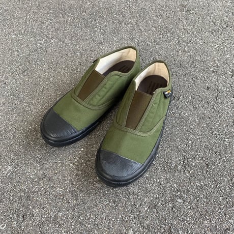 ITALIAN MILITARY TRAINER(OLIVE) / REPRODUCTION OF FOUND