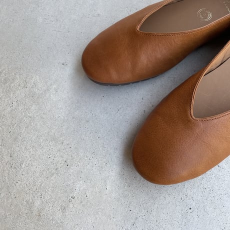 Vカットフラットパンプス CT-01(BR) / chausser  Turnshoe