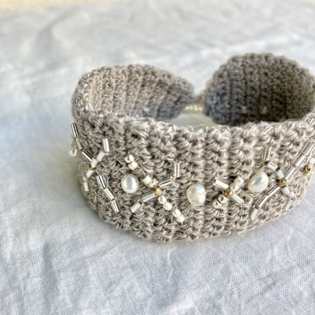 Hand Knit Bracelet 31333071 / Vlas Blomme ヴラスブラム
