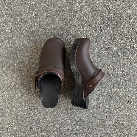 Ingrid (Antique Brown Oiled) / dansko