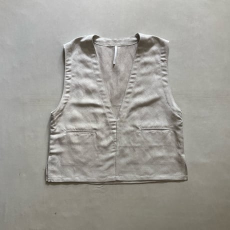 セレモニーリネンポリエステル混 Vネックベスト 2026spring10 / ARTE POVERA アルテポーヴェラ