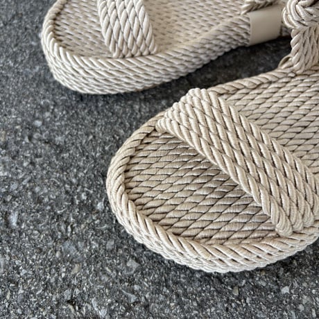 HEEL STRAP LOPE SANDAL (BEIGE) NNKA2501 / NAKOA ナコア