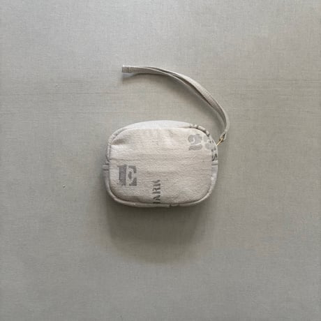 フランスUSED シーツMIX RE- ステンシルポーチ(S)  ARTEPOVERA-26SU65 / ARTE POVERA アルテポーヴェラ