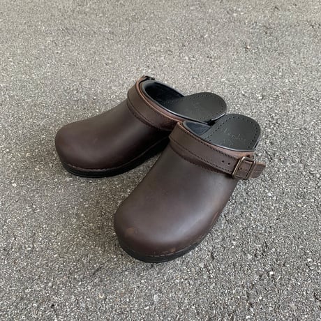 Ingrid (Antique Brown Oiled) / dansko