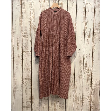 REPETITIONAL FLOWER BLOCK PRINT MINI PINTUCK BANDED COLLAR SHIRT DRESS INMDS23732 / maison de soil