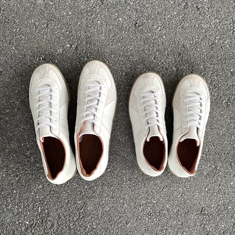 GERMAN MILITARY TRAINER (WHITE ) 1700L / REPRODUCTION OF FOUND