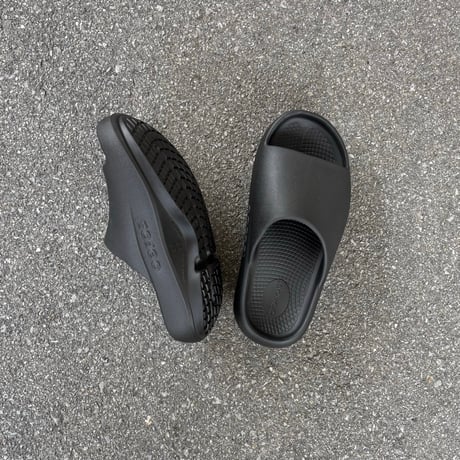 OOahh PLUS (Black) / OOFOS ウーフォス