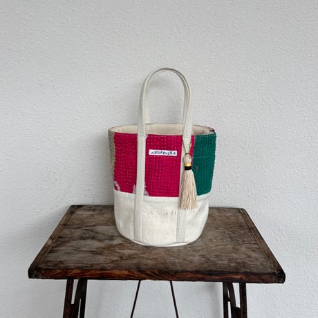 インドラリーキルト&フランスシーツ NEWラウンドBAG (M) ARTEA-26SP47 / ARTE POVERA アルテポーヴェラ