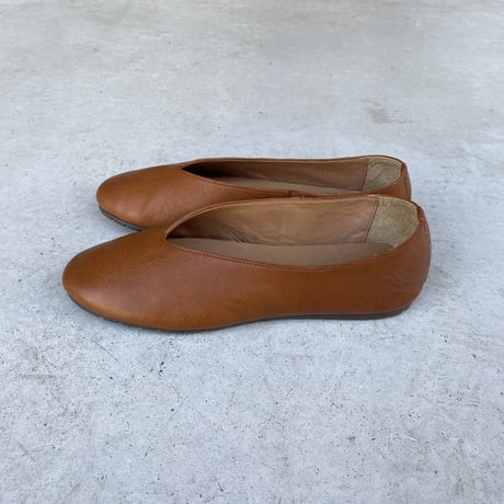 Vカットフラットパンプス CT-01(BR) / chausser  Turnshoe