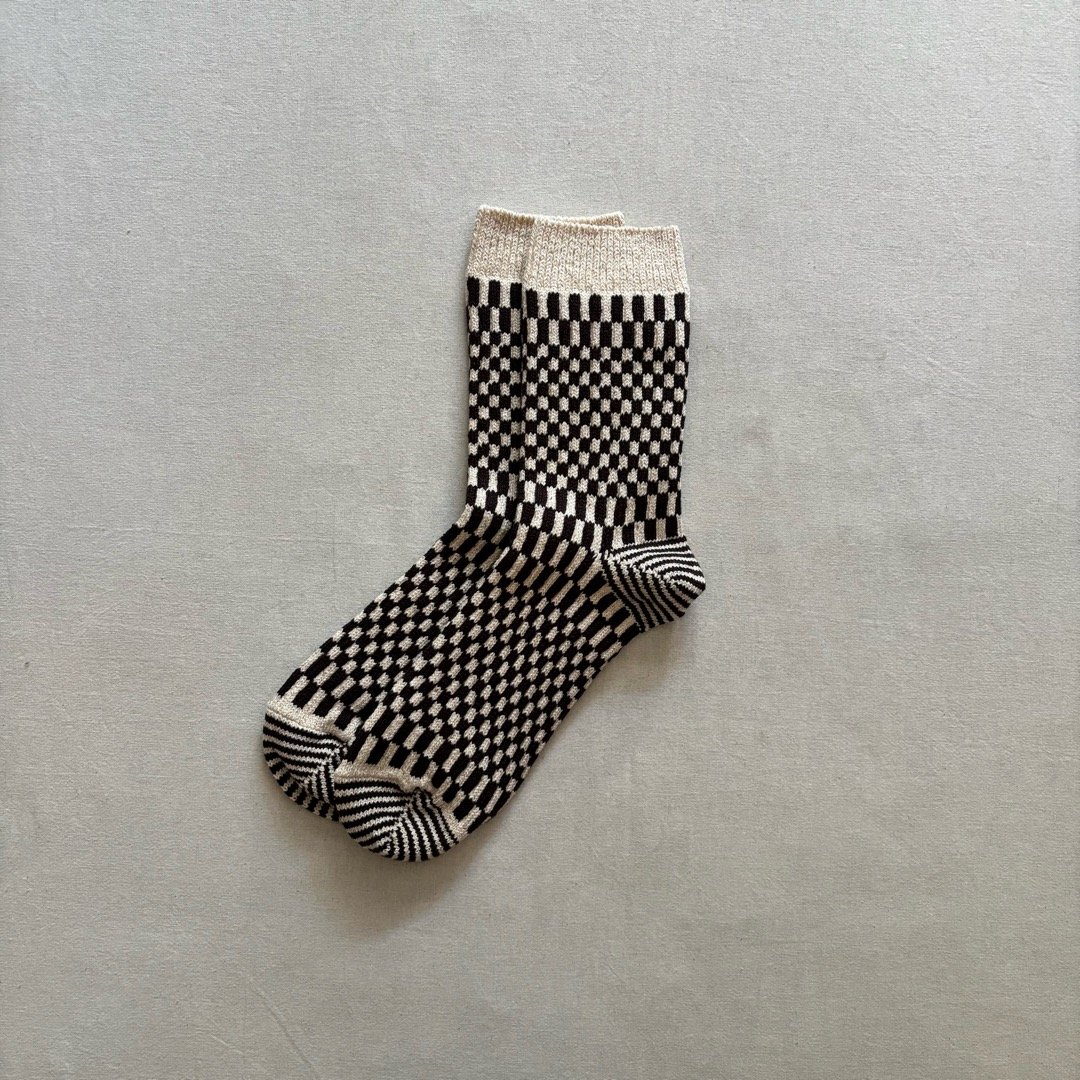 CHECKERBOARD PATTERN SOCKS R1621 / ROTOTO ロトト |